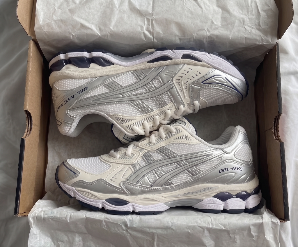 ASICS GEL-NYC Blanc et Argent Métallisé