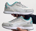 Puma x BMW M Motorsport RS-X - Blanc/Gris avec Accent Turquoise
