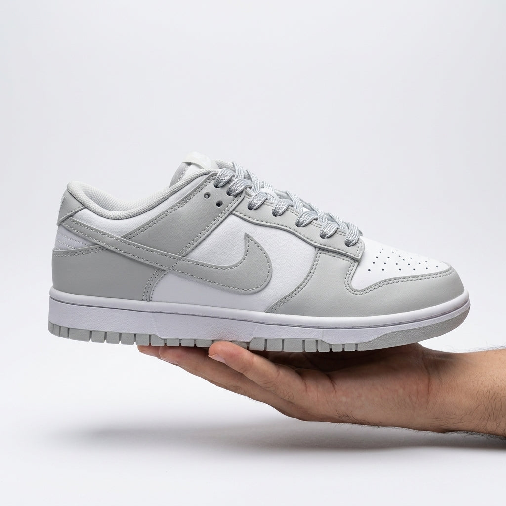 Nike Dunk Low - Gris/Blanc
