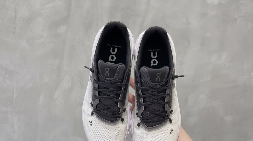 On Cloudmonster 2 – Baskets Running Blanc & Noir