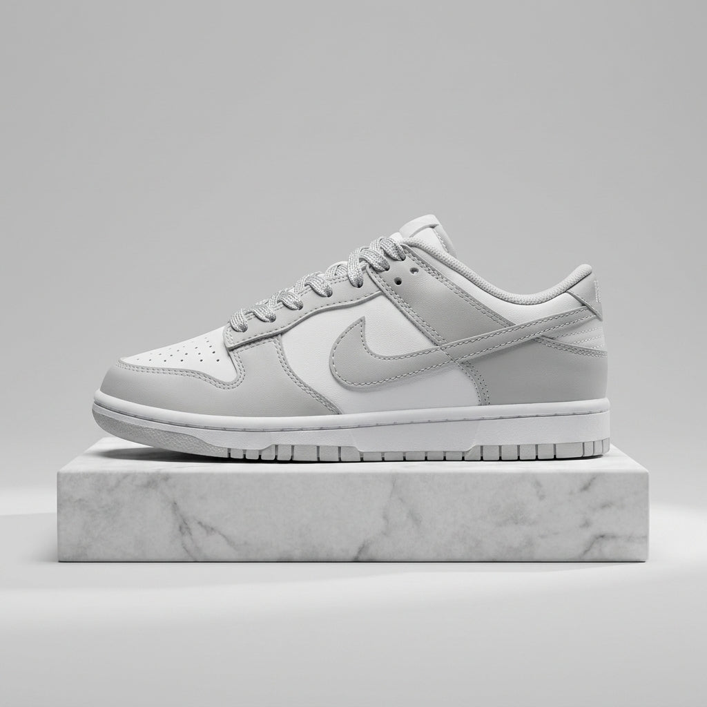 Nike Dunk Low - Gris/Blanc
